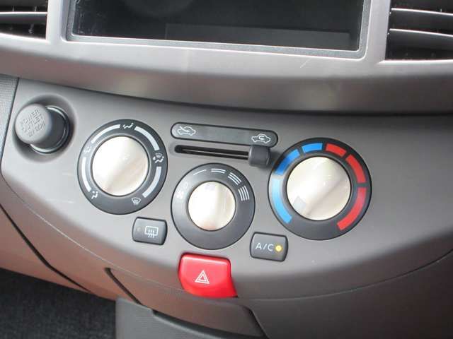 NISSAN MARCH 2009 Image 31