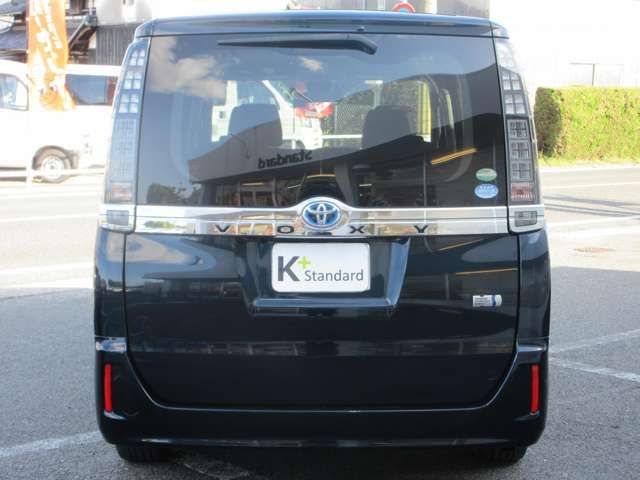 TOYOTA VOXY HYBRID 2016 Image 31