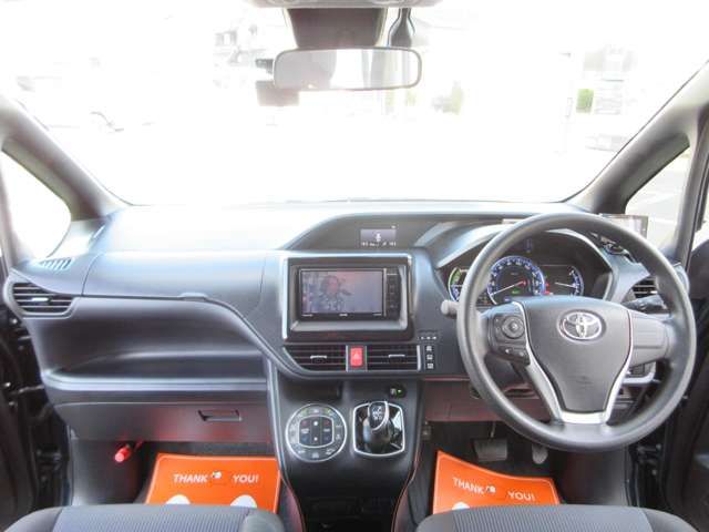 TOYOTA VOXY HYBRID 2016 Image 31