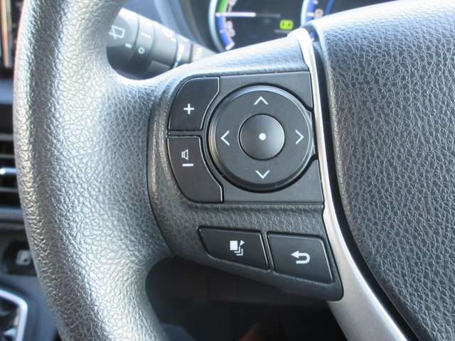 TOYOTA VOXY HYBRID 2016 Image 31