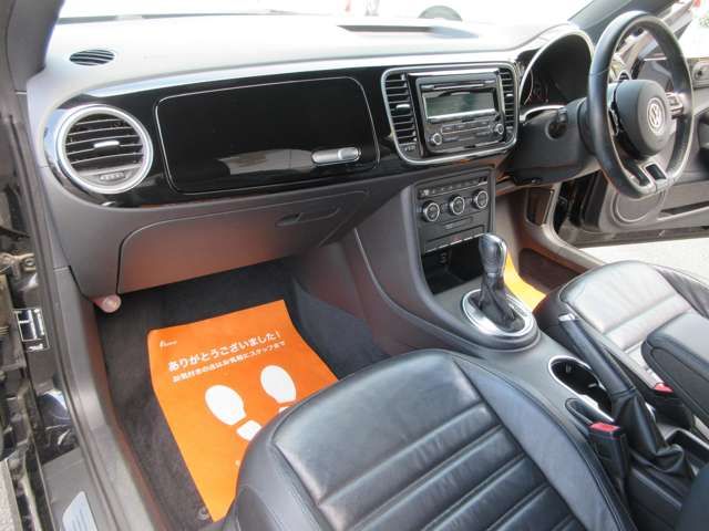 VOLKSWAGEN THE BEETL 2012 Image 31