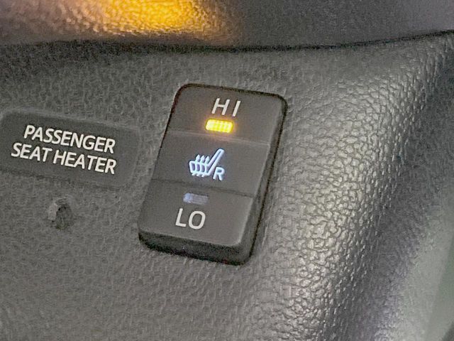 TOYOTA PRIUS PHV 2017 Image 31