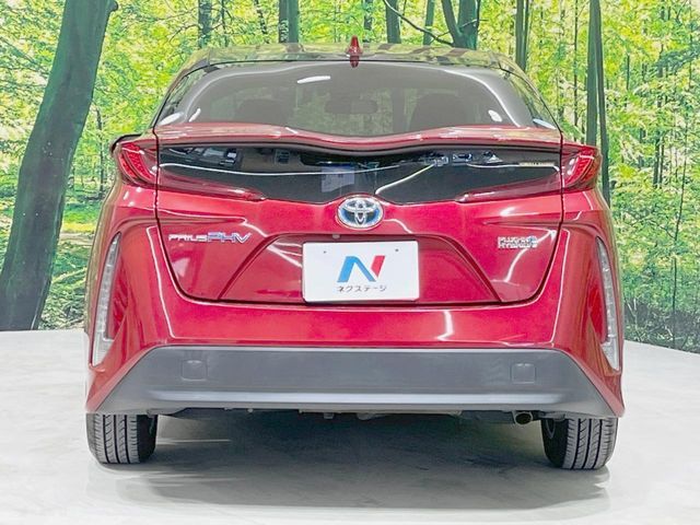 TOYOTA PRIUS PHV 2017 Image 31