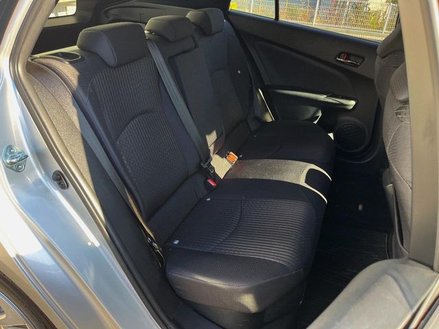 TOYOTA PRIUS 2016 Image 31