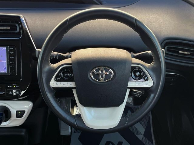 TOYOTA PRIUS 2016 Image 31
