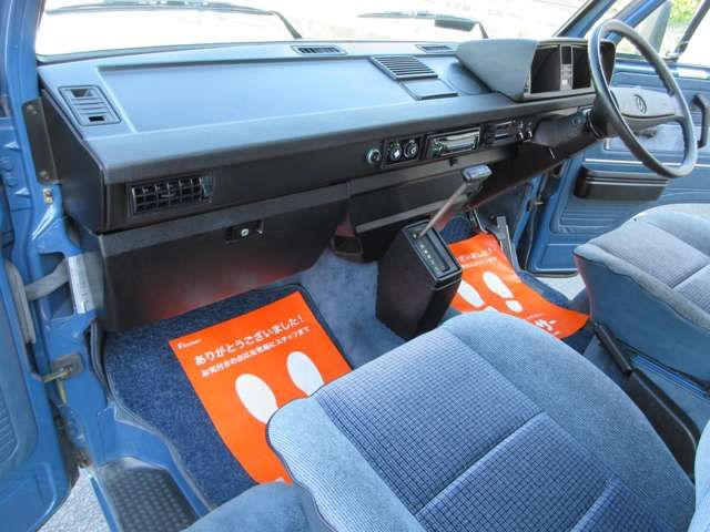 VOLKSWAGEN CARRAVEL 1990 Image 31