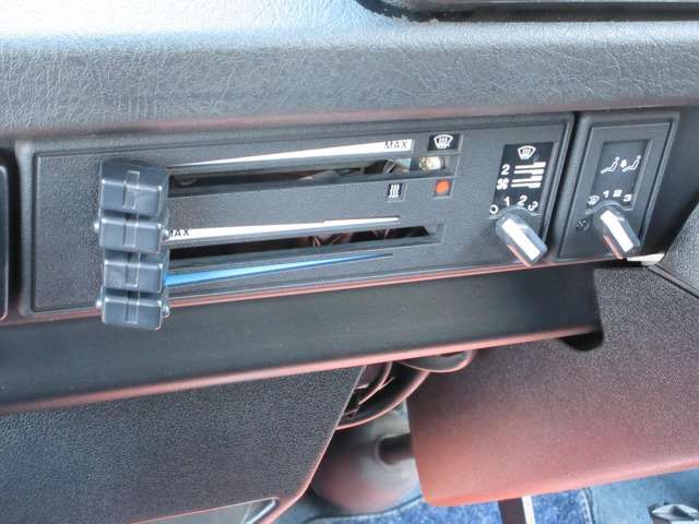 VOLKSWAGEN CARRAVEL 1990 Image 31