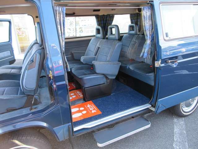 VOLKSWAGEN CARRAVEL 1990 Image 31