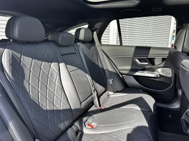 MERCEDES BENZ E CLAS 2025 Image 31