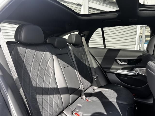 MERCEDES BENZ E CLAS 2025 Image 31