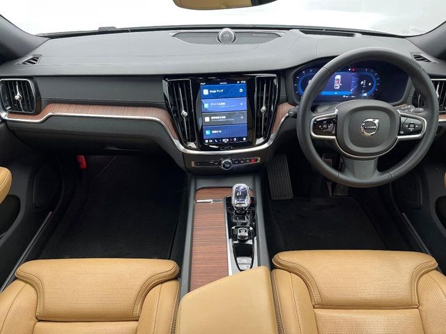 VOLVO V60 CROSS COUN 2024 Image 31