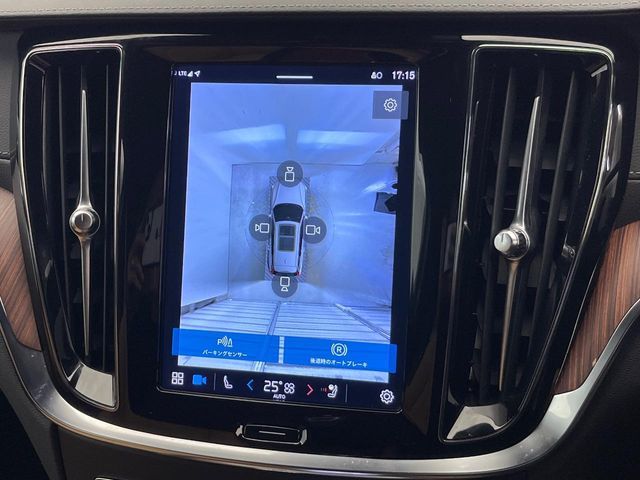 VOLVO V60 CROSS COUN 2024 Image 31