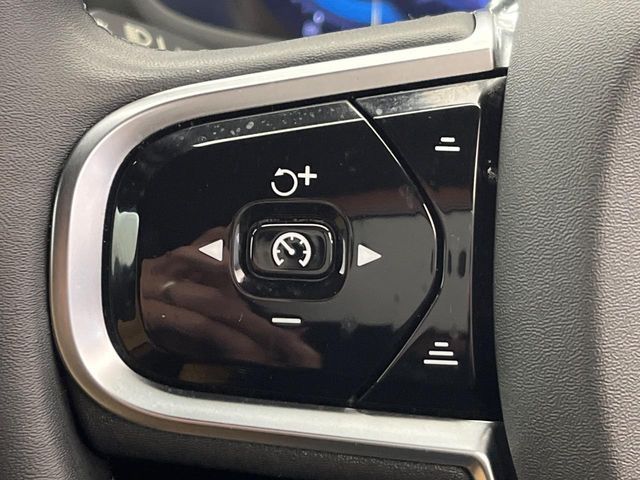 VOLVO V60 CROSS COUN 2024 Image 31