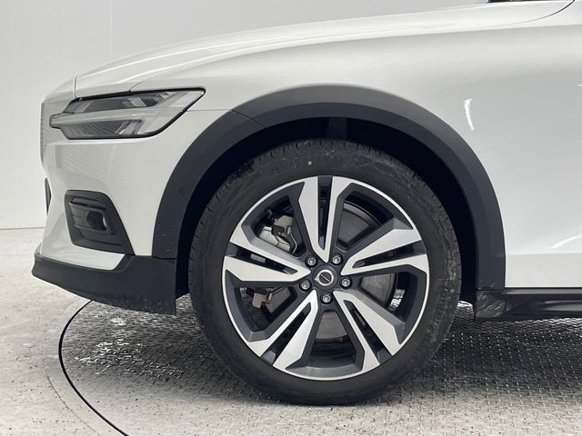 VOLVO V60 CROSS COUN 2024 Image 31