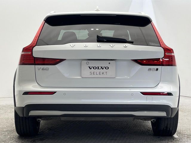 VOLVO V60 CROSS COUN 2024 Image 31