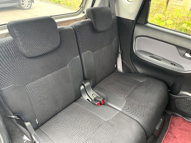 DAIHATSU MOVE CUSTOM 2015 Image 31