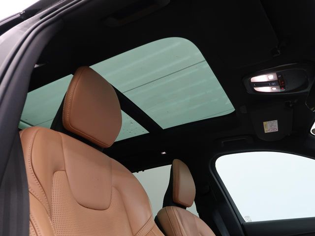 VOLVO XC90 2022 Image 31