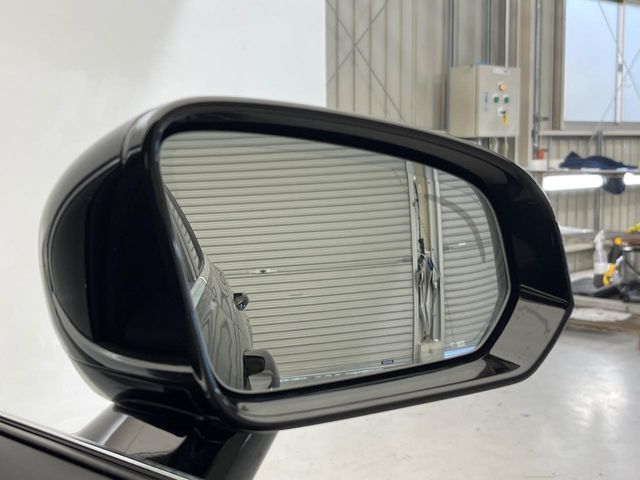 VOLVO V60 2019 Image 31