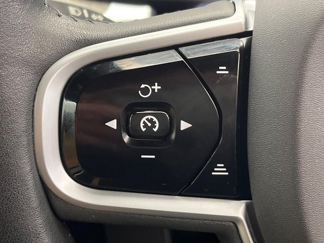 VOLVO V60 2019 Image 31