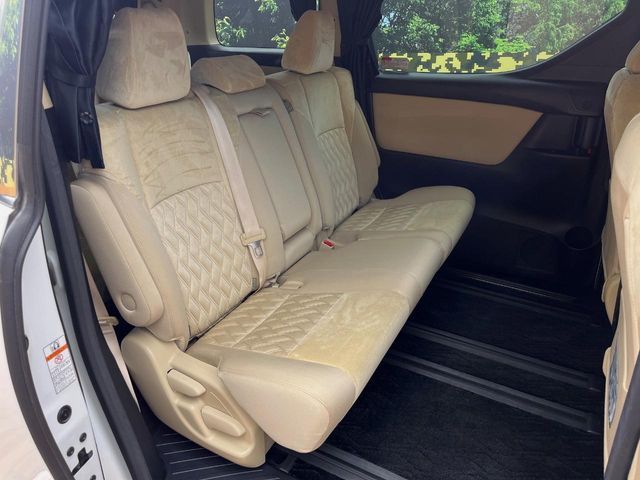 TOYOTA ALPHARD HYBRID 4WD 2018 Image 31