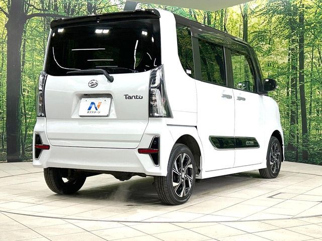 DAIHATSU TANTO CUSTOM 4WD 2021 Image 31