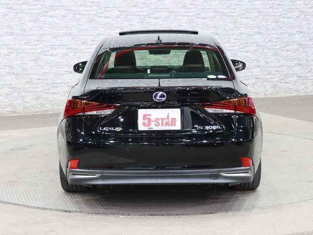 TOYOTA LEXUS IS300H 2016 Image 31