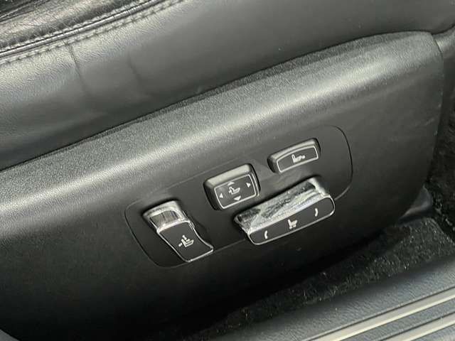 TOYOTA LEXUS LS460 2012 Image 31