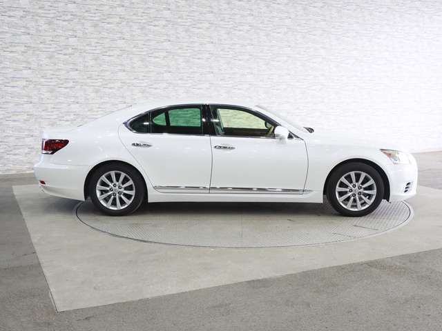 TOYOTA LEXUS LS460 2012 Image 31