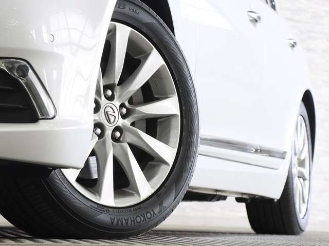 TOYOTA LEXUS LS460 2012 Image 31