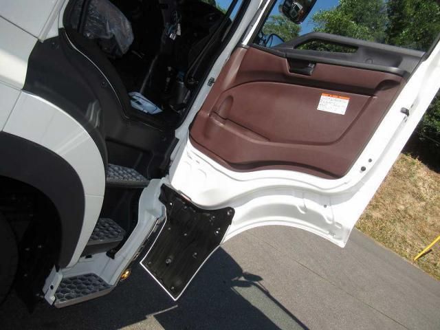 HINO PROFIA 2025 Image 31