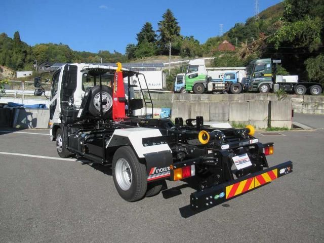 MITSUBISHI FUSOU FIGHTER 2025 Image 31