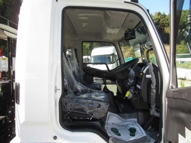 MITSUBISHI FUSOU FIGHTER 2025 Image 31