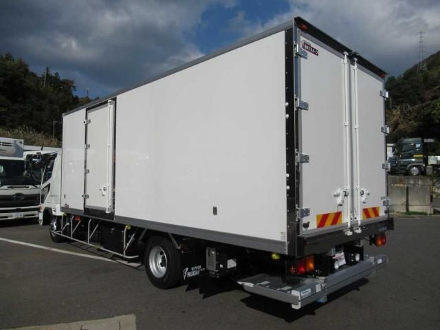 MITSUBISHI FUSOU FIGHTER 2025 Image 31