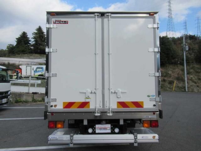 MITSUBISHI FUSOU FIGHTER 2025 Image 31