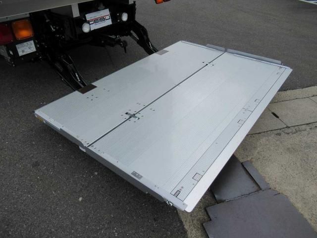 MITSUBISHI FUSOU FIGHTER 2025 Image 31