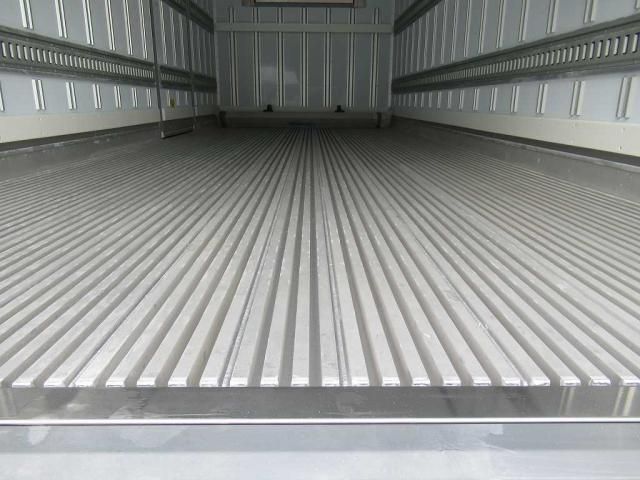 MITSUBISHI FUSOU FIGHTER 2025 Image 31