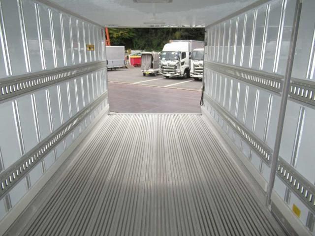 MITSUBISHI FUSOU FIGHTER 2025 Image 31