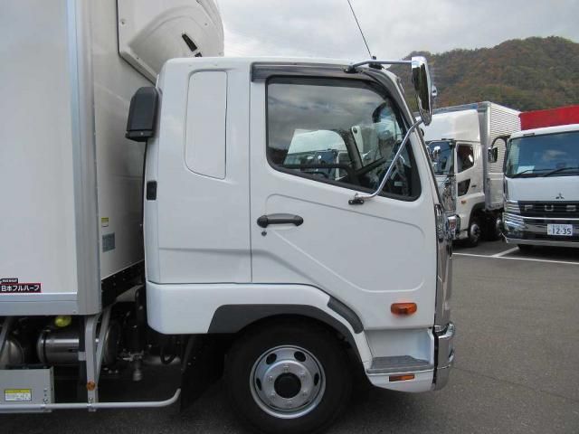 MITSUBISHI FUSOU FIGHTER 2025 Image 31