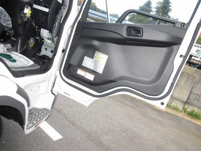 MITSUBISHI FUSOU FIGHTER 2025 Image 31