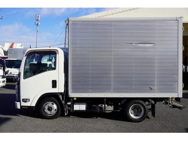 ISUZU ELF 2018 Image 31