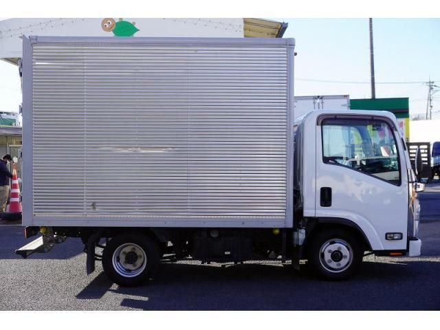 ISUZU ELF 2018 Image 31