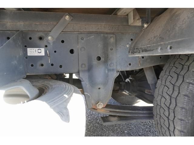 ISUZU ELF 2018 Image 31