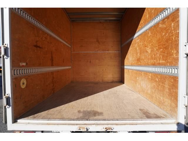 ISUZU ELF 2018 Image 31