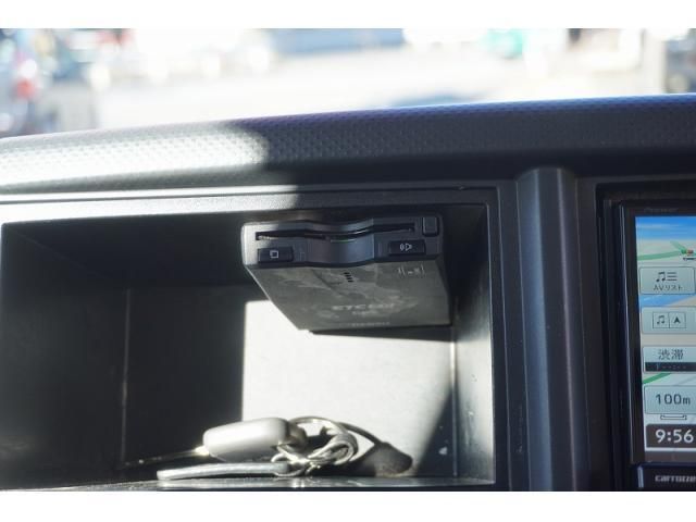 ISUZU ELF 2018 Image 31