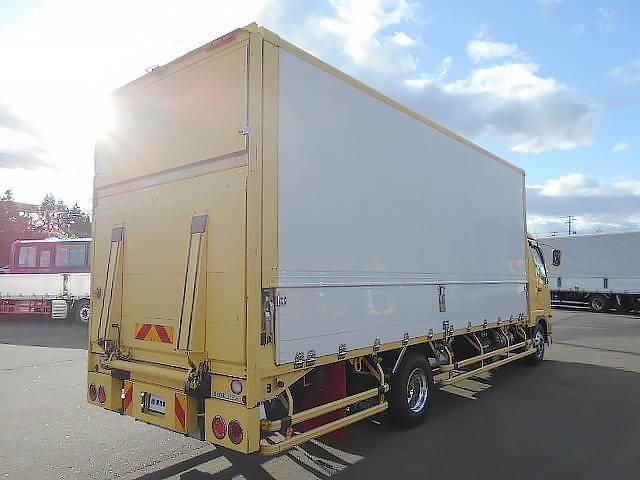 MITSUBISHI FUSOU FIGHTER 2013 Image 31