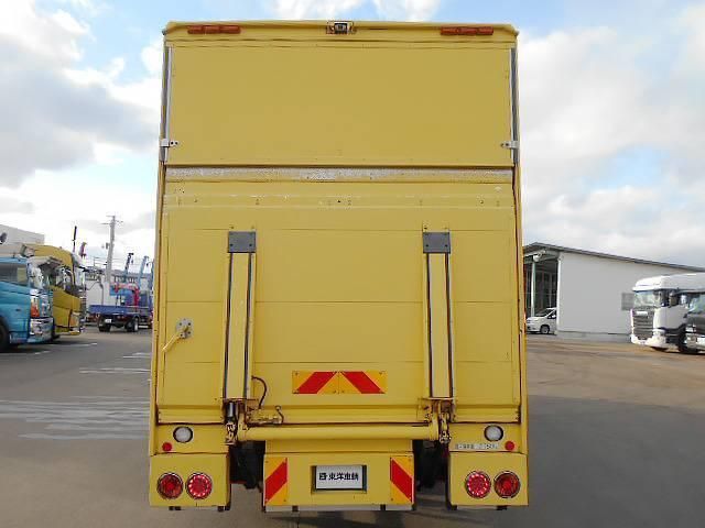 MITSUBISHI FUSOU FIGHTER 2013 Image 31