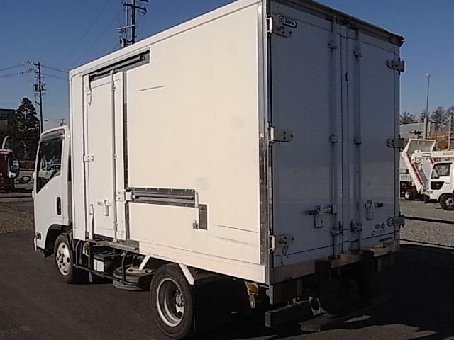 ISUZU ELF 2016 Image 31