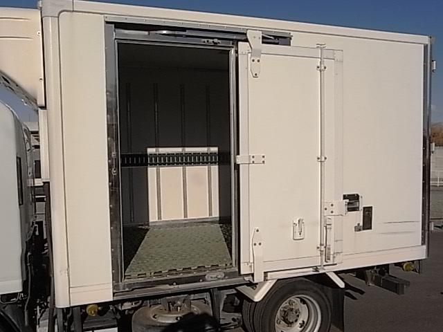 ISUZU ELF 2016 Image 31