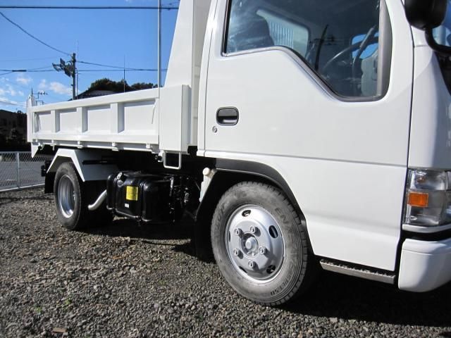 ISUZU ELF 2003 Image 31