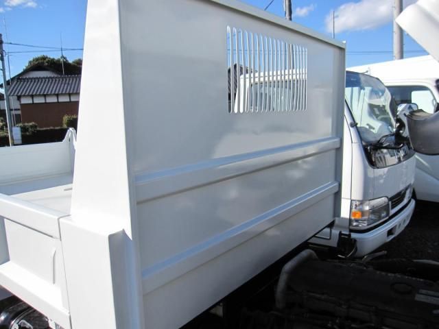 ISUZU ELF 2003 Image 31
